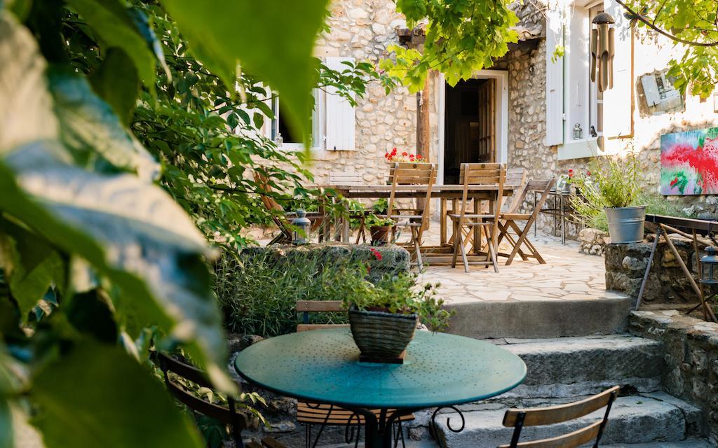 Gites De La Croix Du Gres (Adults Only) Valaurie Экстерьер фото